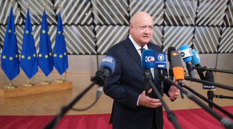 ACESSO RÁPIDO DA UCRÂNIA À UE: CHANCELAR OPÕE