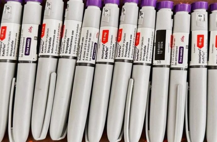 CANETAS EMAGRECEDORAS: ENTENDA OS RISCOS E BENEFÍCIOS