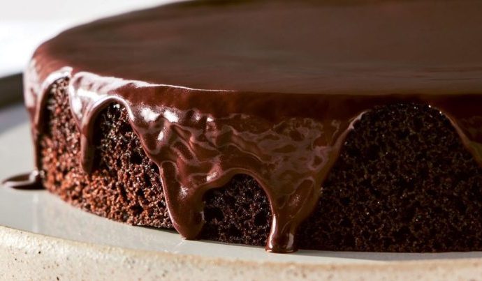BOLO DE CHOCOLATE: RECEITA PROTEICA E NUTRITIVA
