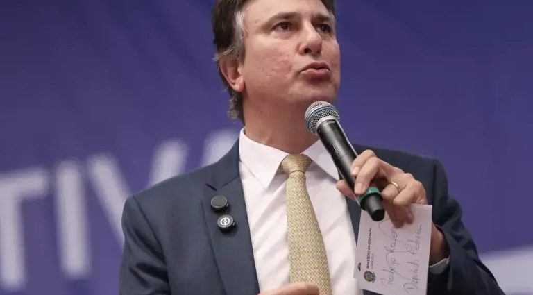 HADDAD: CANDIDATURA É UM DEVER PARA O BRASIL