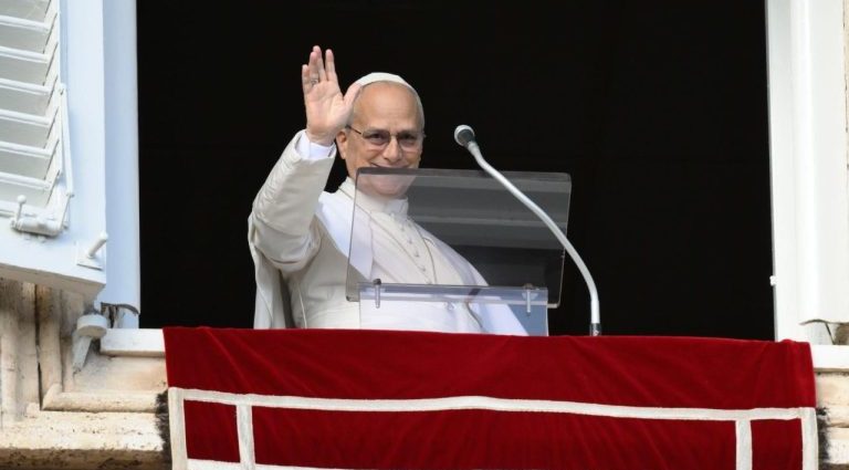 DEUS NÃO EXCLUI NINGUÉM: MENSAGEM DO PAPA NO ANGELUS