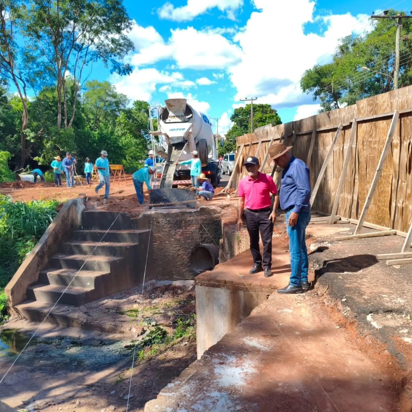 ACESSIBILIDADE: PASSARELA NA RUA BELARMINO FRANÇA
