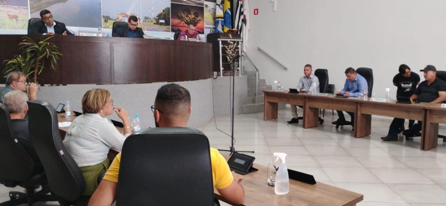 CÂMARA MUNICIPAL DE CASTILHO RETOMA TRABALHOS LEGISLATIVOS