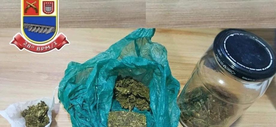 TRÁFICO DE DROGAS: JOVEM É PRESO EM ANDRADINA