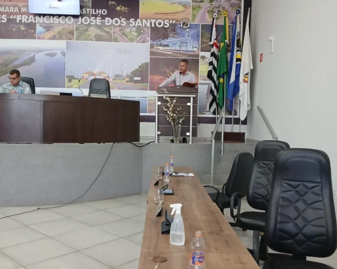 DECORO PARLAMENTAR NA CÂMARA DE CASTILHO: 5ª SESSÃO GERA DEBATE SOBRE CONDUTA EM PLENÁRIO