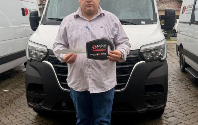 CASTILHO RECEBE VAN ZERO KM PARA ATENDIMENTO EM SAÚDE
