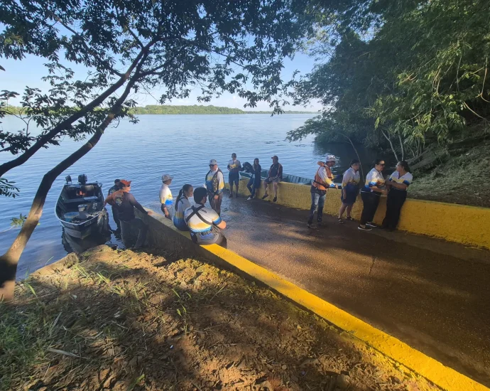 Torneio de pesca inicia e atrai autoridades e participantes em Castilho