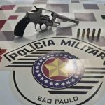 Homem é preso com revólver calibre 38 e munições em Castilho (SP)