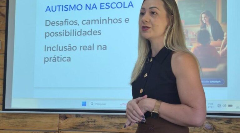Abril Azul: Formação Continuada em Castilho Enfatiza Inclusão de Alunos com Autismo