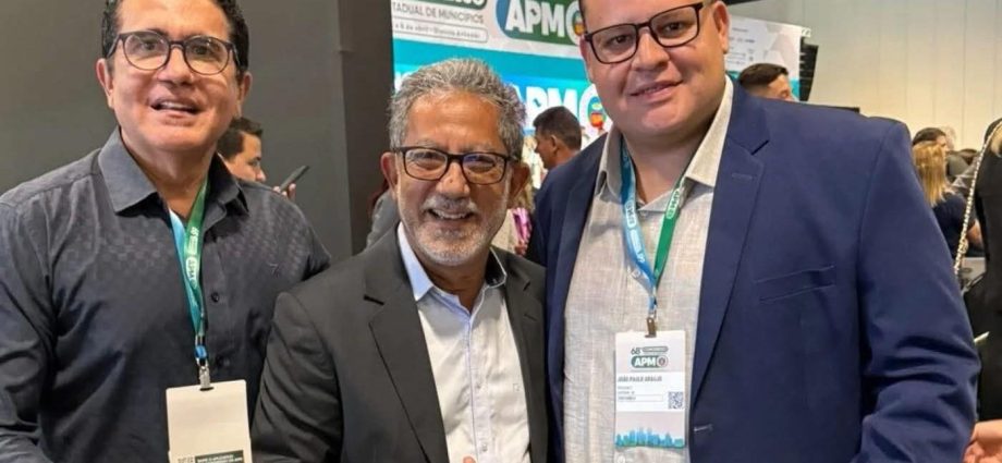 Castilho marca presença no 68º Congresso Estadual de Municípios em São Paulo