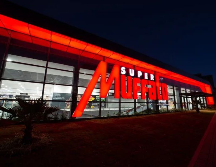 Super Muffato realiza mutirão de empregos em todas as unidades