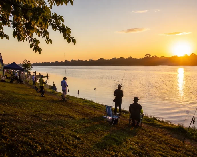 Torneio de pesca em Castilho reúne participantes neste sábado (cobertura ao vivo)