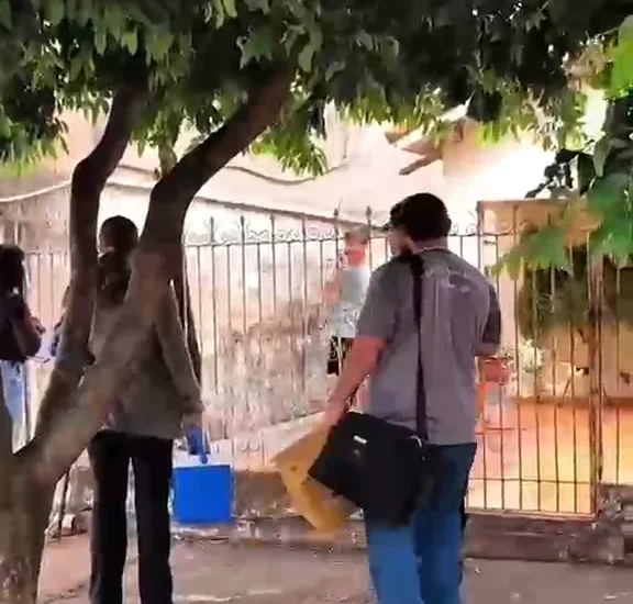 ZOONOSES DE CASTILHO: VISITAS CASA A CASA AJUDAM A PREVENIR DOENÇAS E PROTEGER ANIMAIS