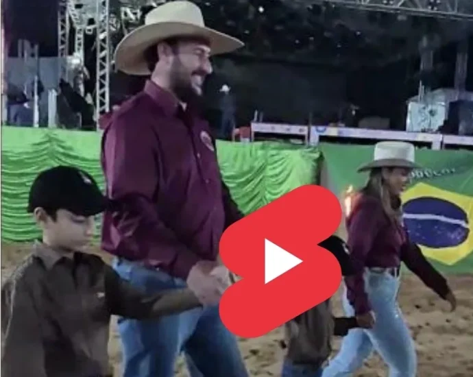 VÍDEO: Prefeito e vice entram na arena da Festa do Peão em Castilho 2026 com as famílias