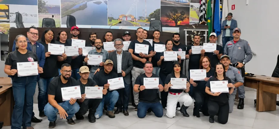 CURSO PS-40 FORMA ALUNOS EM PRONTO SOCORRISMO EM CASTILHO