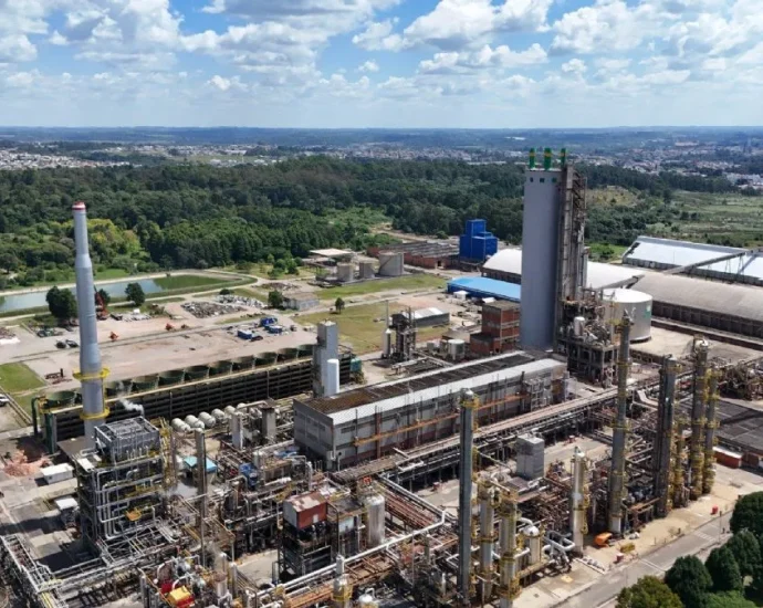 Petrobras retoma produção de ureia e fortalece setor de fertilizantes no Brasil