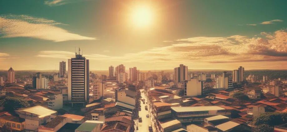 Previsão do Tempo em Castilho hoje: Sol e calor marcam o dia com mínima de 20°C e máxima de 34°C