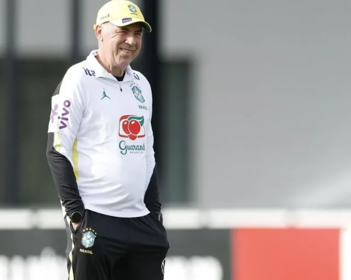 CARLO ANCELOTTI LIDERA SALÁRIOS DOS TÉCNICOS NA COPA DO MUNDO