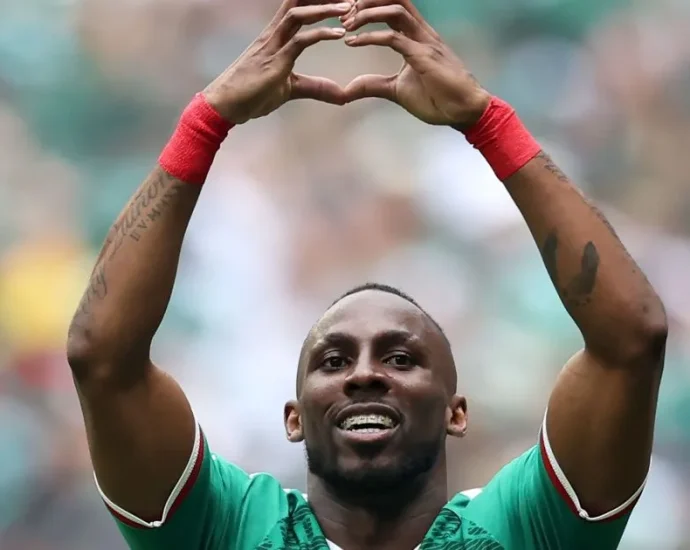 QUIÑONES MARCA O PRIMEIRO GOL DA COPA DO MUNDO DE 2026
