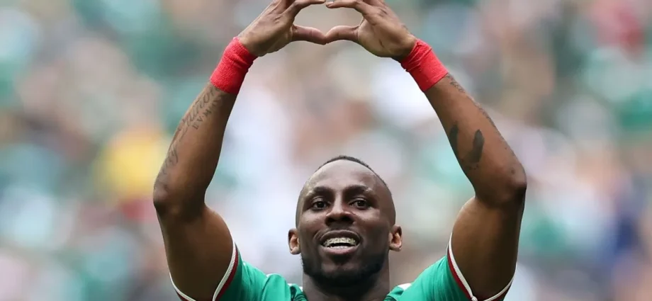 QUIÑONES MARCA O PRIMEIRO GOL DA COPA DO MUNDO DE 2026
