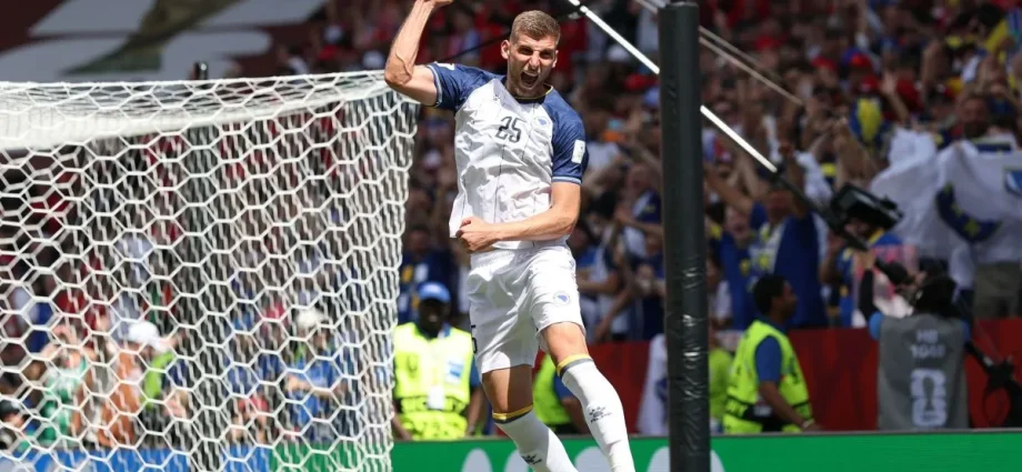 LUKIĆ ESTREOU NA COPA DO MUNDO E MARCOU GOL PELO TIME DA BÓSNIA