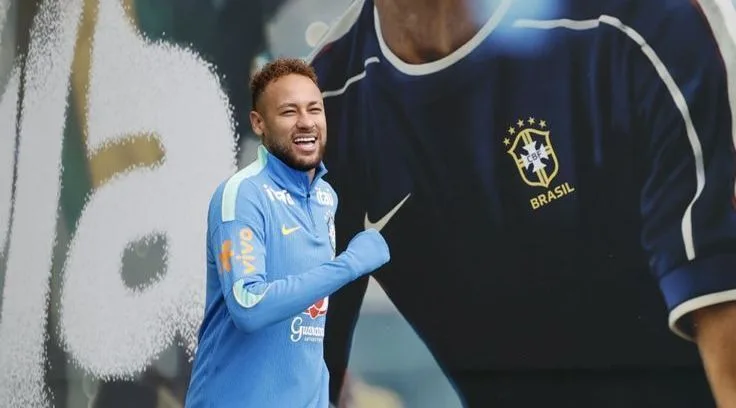 NEYMAR TREINA EM DIA DE JOGO E ACOMPANHARÁ A ESTREIA DA SELEÇÃO