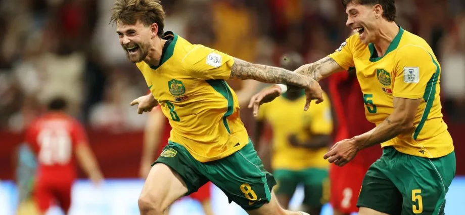 AUSTRÁLIA SURPREENDE A TURQUIA E ESTREIA COM VITÓRIA NA COPA