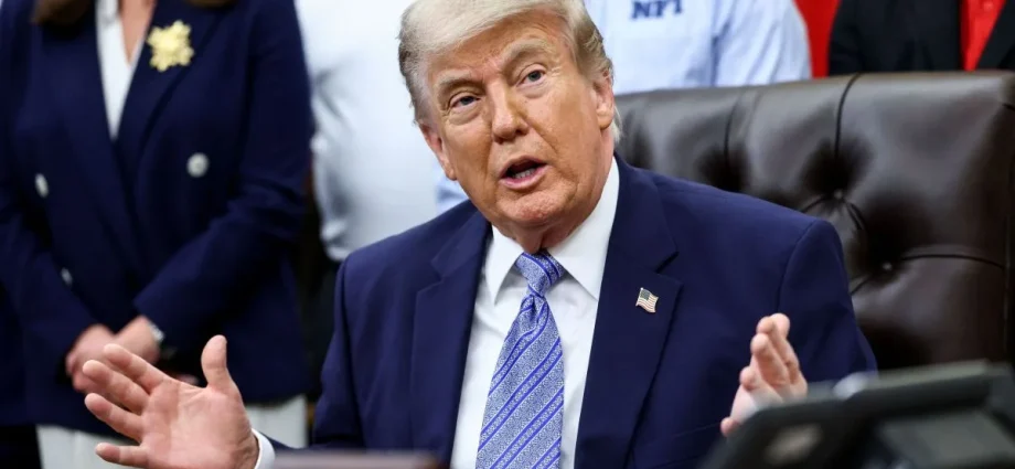 TRUMP NÃO IRÁ AO JOGO DE ESTREIA DOS ESTADOS UNIDOS NA COPA DO MUNDO