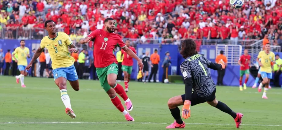 GALVÃO CRITICA DEFESA DO BRASIL APÓS GOL DO MARROCOS: MARCAÇÃO INFANTIL