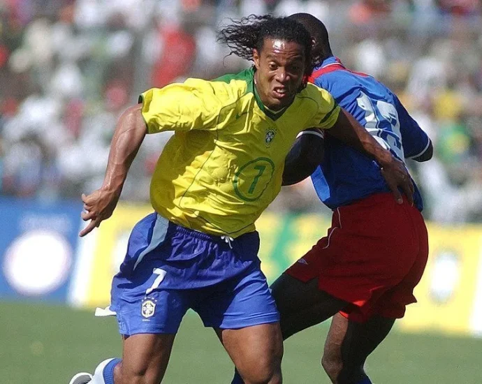BRASIL E HAITI: O JOGO QUE PAROU A GUERRA E MARCOU HISTÓRIA
