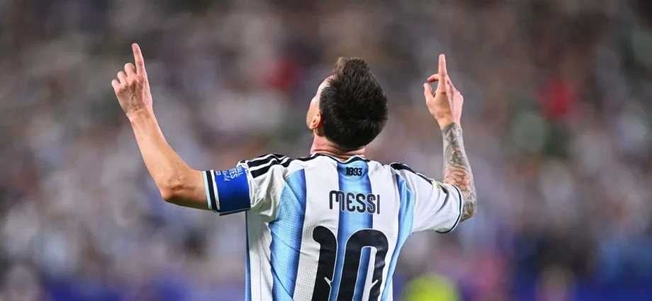 MESSI ALCANÇA MARCA HISTÓRICA APÓS SEIS COPAS DO MUNDO