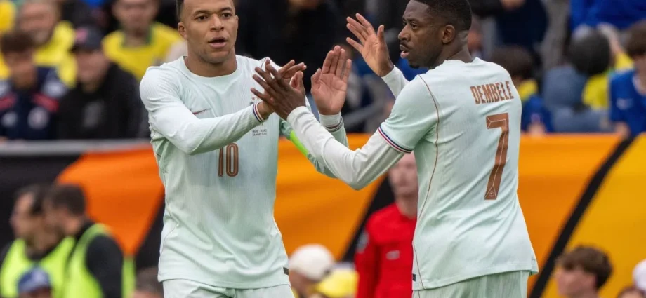 DEMBALE DEFENDE MBAPPÉ E CRITICA EXCESSO DE COBRANÇAS NA FRANÇA PRE-COPA