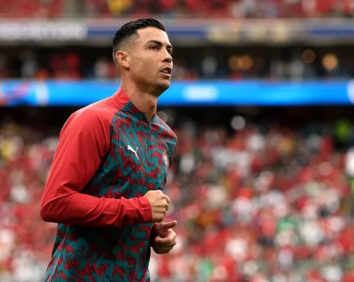 CRISTIANO RONALDO: COMENTARISTA CRITICA DESEMPENHO NA COPA DO MUNDO