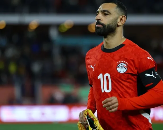 EGITO SEM E URUGUAI COM QUATRO: POLÊMICA SOBRE ESTRELAS NA COPA