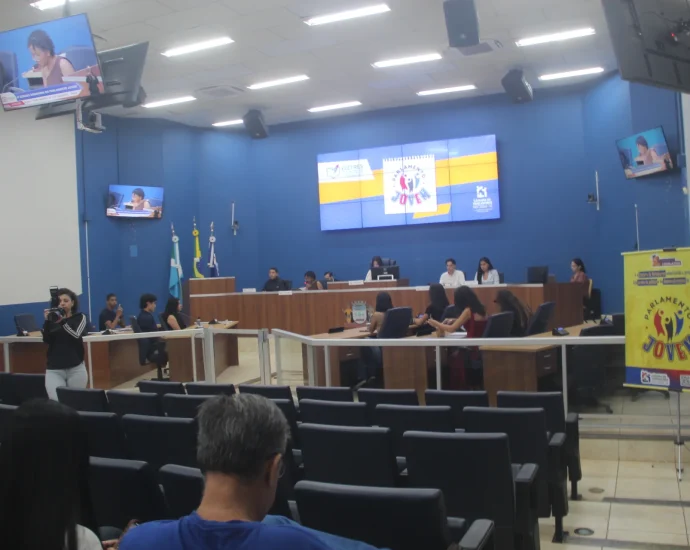 Parlamento Jovem promove 4ª sessão com propostas inovadoras para Três Lagoas