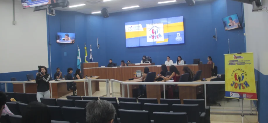 Parlamento Jovem promove 4ª sessão com propostas inovadoras para Três Lagoas