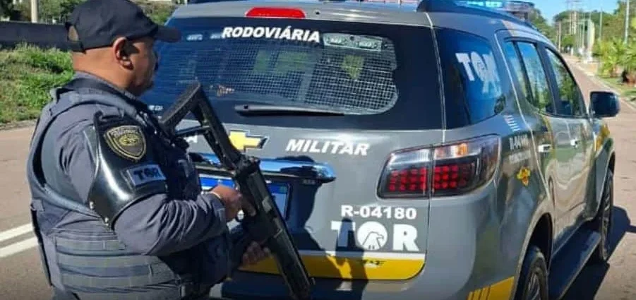 Mulher é detida com 2 kg de haxixe na SP-300