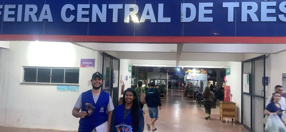 Ações de apoio social em Três Lagoas durante noite fria e chuvosa