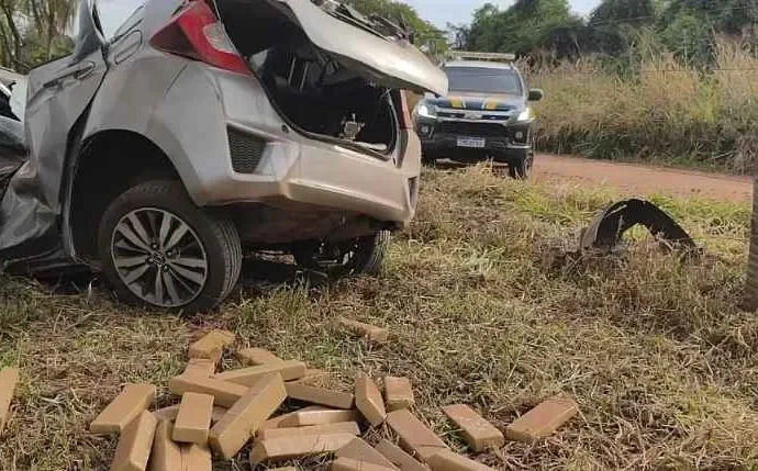 Operação policial resulta em apreensão de 445 kg de maconha e morte de fugitivo