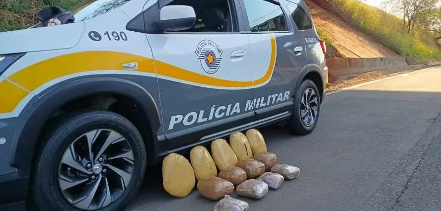 Mulher é detida com 12 kg de skank em ônibus na SP-300