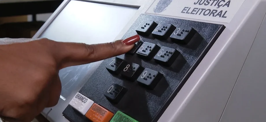 Solicitação de Transporte Gratuito para Eleitores com Deficiência em SP Até Esta Segunda