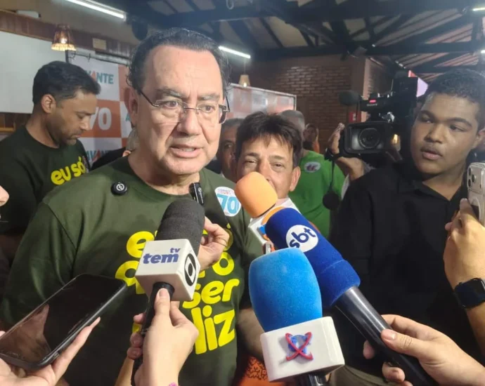 Augusto Cury critica polarização política em Araçatuba