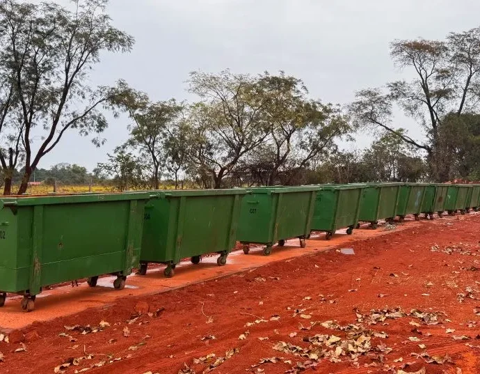 Três Lagoas moderniza pontos de descarte com novos contêineres na BR-158