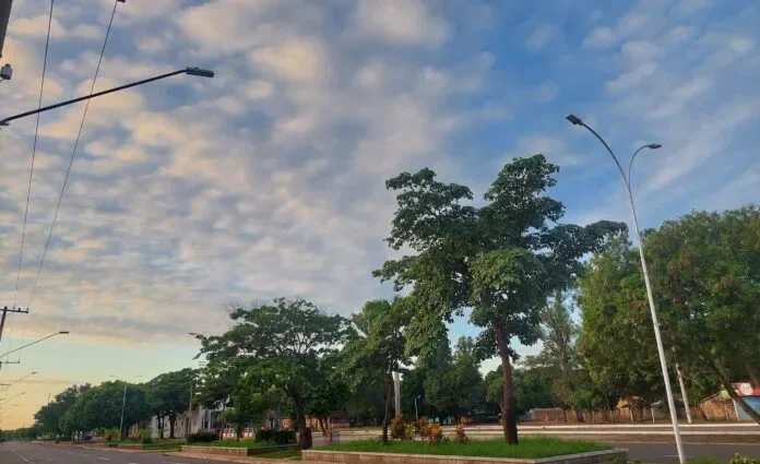 Previsão do tempo: Segunda-feira nublada e possibilidade de chuvas em Três Lagoas