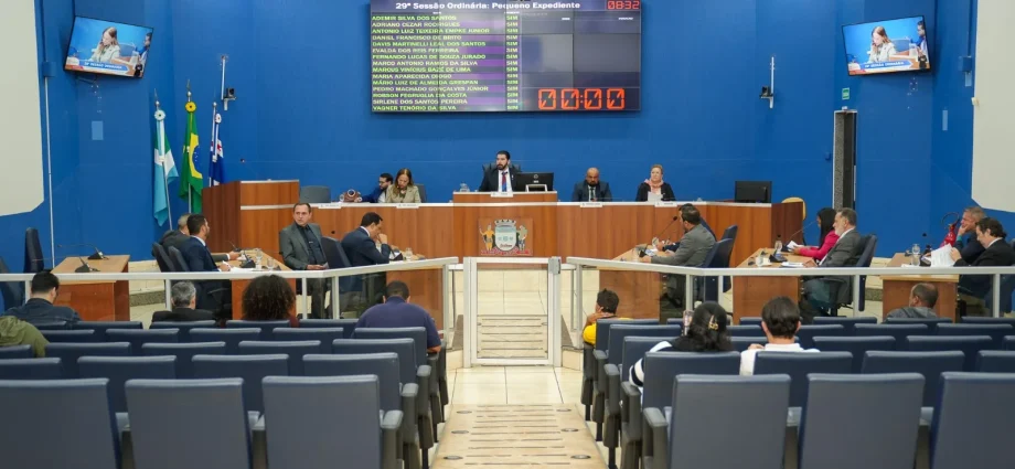 Vereadores aprovam projetos de parceria e homenagem em Três Lagoas