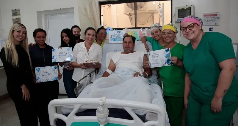 Aniversário na UTI: Carinho e Esperança na Santa Casa de Andradina