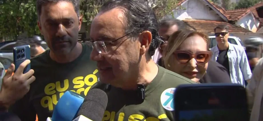 Augusto Cury celebra crescimento nas pesquisas e planeja disputa no 2º turno contra Lula