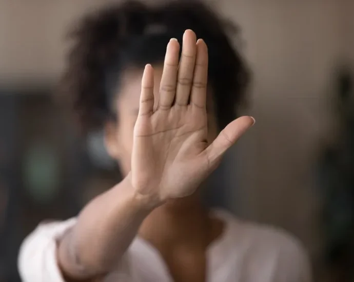 Apoio a mulheres em risco: projeto de lei avança na Assembleia de MS
