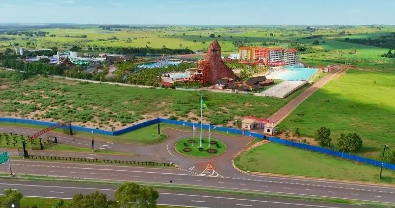Grand Lagoon é inaugurado em Andradina com investimento de R$ 3 bilhões