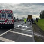 Motociclista é fatalmente atingida por caminhão na SP-225